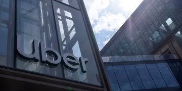 Uber multada con casi mil millones de dólares por reguladores holandeses por suspensiones automáticas de cuentas