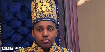 Uganda's King Oyo: World's youngest reigning traditional monarch dies aged 34