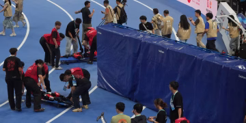Un robot humanoide chino establece un nuevo récord de 100 metros lisos en los Juegos de Beijing