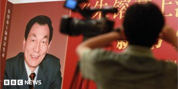 Zhu Rongji: China censors public mourning as it holds former premier's funeral