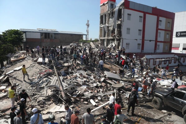 El gobierno de Javier Milei prepara el envío de ayuda a Colombia tras el grave terremoto Terremoto en Colombia