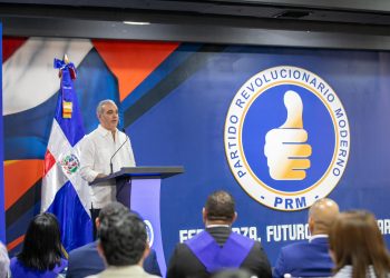Abinader prioriza formación política en el PRM