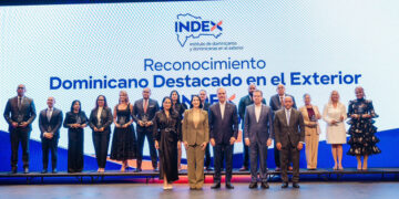 Abinader reconoce a 14 dominicanos destacados en Estados Unidos mediante el Index