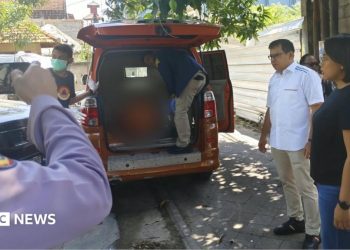 Bali police investigate after Australian man and children found dead in home