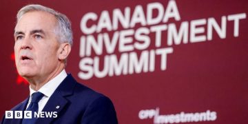 Canada is a 'safe harbour' for global finance, Carney says