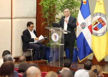 Comisionado Presenta Informe Detallado de la Reforma Policial Comisionado Presenta Informe Detallado de la Reforma Policial