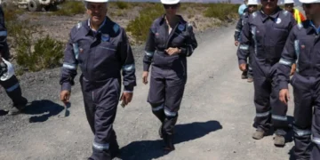 Cornejo impulsa una nueva Ley de Hidrocarburos: cambia las regalías y apuesta por Vaca Muerta Cornejo impulsa una nueva Ley de Hidrocarburos: cambia las regalías y apuesta por Vaca Muerta