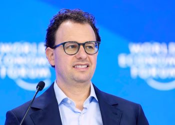 El CEO de Anthropic dice que la industria de la IA necesita reducir la velocidad por motivos de seguridad
