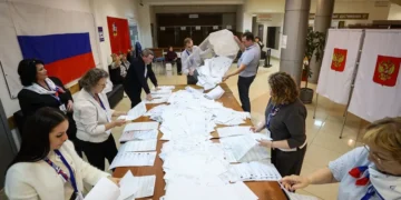 El Kremlin en Rusia Unida revalida la mayoría constitucional
