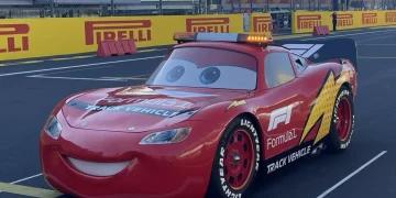 El Rayo McQueen será el Track Car del Gran Premio de Italia El Rayo McQueen será el Track Car del Gran Premio de Italia