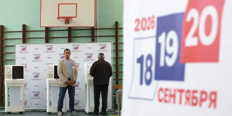 El voto electrónico despierta dudas en jornada electoral en Rusia