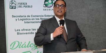Fuerza del Pueblo emplaza a la DGA a demostrar el destino de 3,900 contenedores en tránsito hacia Haití