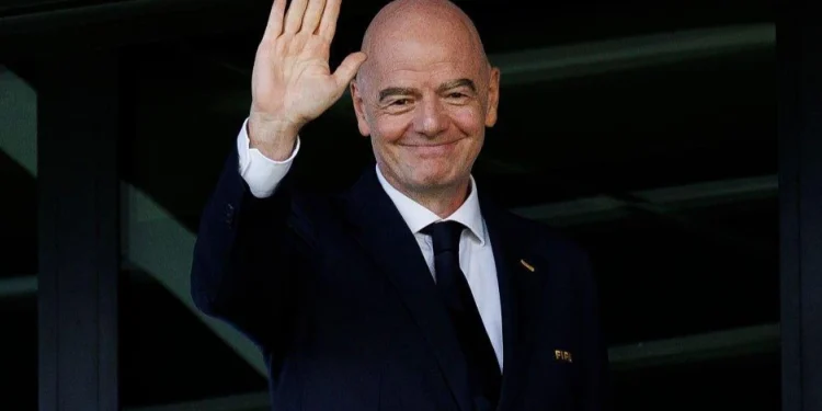 Gianni Infantino confirmó que irá por la reelección en la FIFA pese al conflicto con la UEFA