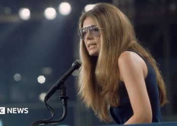 Gloria Steinem: Feminist activist and journalist dies, aged 92