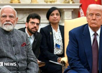 India faces 100% tariff threat over Russian oil after US House vote