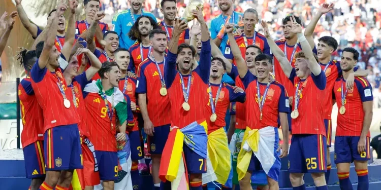 Inesperado: un campeón del mundo con España se retiró de su selección a los 31 años