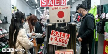 Japan raises interest rate to new 31-year high to curb rising prices Japan raises interest rate to new 31-year high to curb rising prices