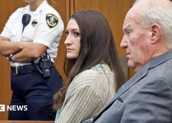 Judge declares mistrial in Lindsay Clancy murder case as jury deadlocks