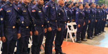 Más de doce mil graduados de escuelas entrenamiento policiales; actualmente otros 2,396 estudiantes están realizando prácticas supervisadas y/o pasantías