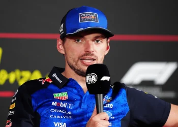 Max Verstappen volvió a cuestionar los motores actuales de la Fórmula 1 y pidió el regreso de los V8