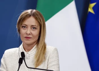 Meloni limita al 30% los alumnos por aula que no sepan italiano