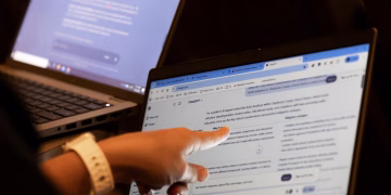 Microsoft se compromete a implementar amplias reglas de privacidad de IA para estudiantes