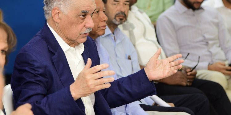 Miguel Vargas: “El retroceso del país durante la gestión del PRM ha sido muy grande” Miguel Vargas: “El retroceso del país durante la gestión del PRM ha sido muy grande”