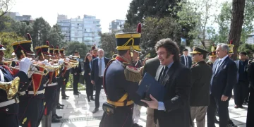 Milei inauguró el Museo de Granaderos y reivindicó la defensa de la soberanía argentina