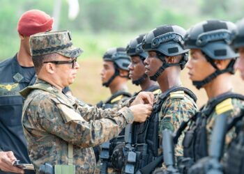 Ministerio de Defensa gradúa cadetes especializados en operaciones tácticas en áreas urbanizadas