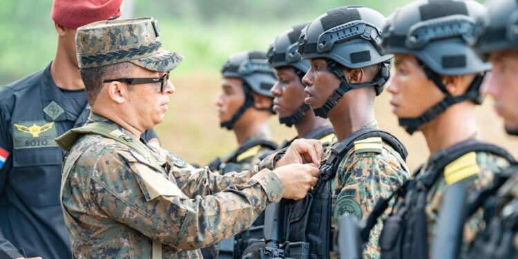 Ministerio de Defensa gradúa cadetes especializados en operaciones tácticas en áreas urbanizadas Ministerio de Defensa gradúa cadetes especializados en operaciones tácticas en áreas urbanizadas