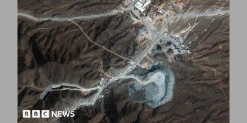 Nuclear watchdog refers Iran to UN Security Council over 'non-compliance' Nuclear watchdog refers Iran to UN Security Council over 'non-compliance'