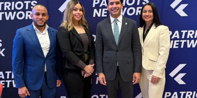 Omar Fernández apuesta por un Estado eficiente, menos burocracia y mayores facilidades para invertir y emprender Omar Fernández apuesta por un Estado eficiente, menos burocracia y mayores facilidades para invertir y emprender