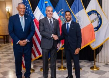 Presidente Abinader se reúne con diáspora dominicana en Brooklyn y agradece sus aportes al desarrollo de RD