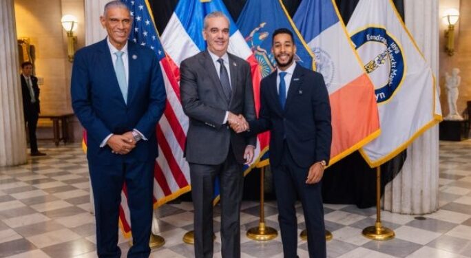 Presidente Abinader se reúne con diáspora dominicana en Brooklyn y agradece sus aportes al desarrollo de RD
