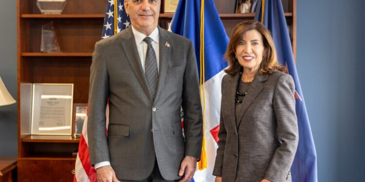 Presidente Abinader y gobernadora Hochul fortalecen cooperación entre República Dominicana y Nueva York en gestión de emergencias y protección de infraestructuras