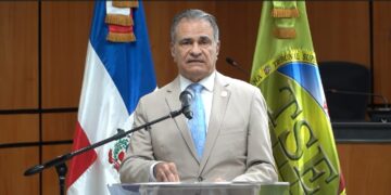 Presidente TSE aboga por la capacitación de los miembros de los partidos políticos para contribuir al fortalecimiento de la democracia