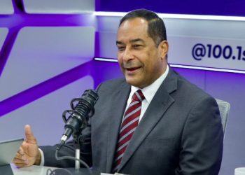 Presidente de ANDECLIP propone fondo para cubrir emergencias de pacientes sin seguro
