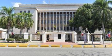 RD mejora en ciencias, pero persisten fuertes rezagos en lectura y matemáticas, según PISA 2025