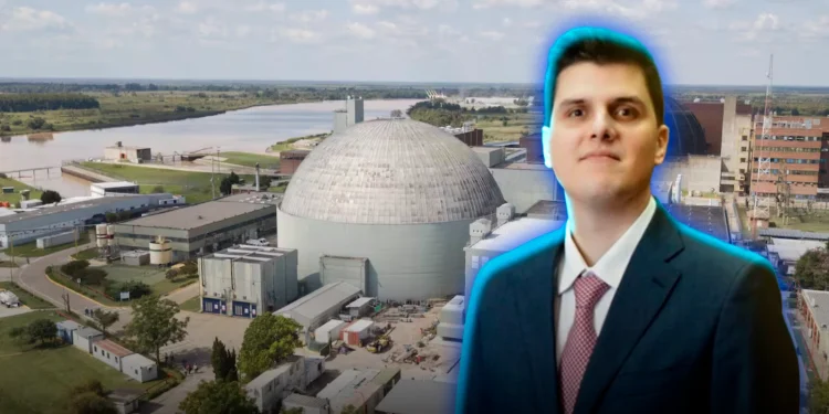 Ramos Napoli explicó el nuevo modelo para el RA-10 y un desarrollo nuclear con capital privado