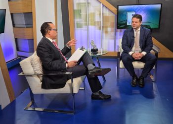 Richard Medina: “Crisis económica golpea al pueblo; Lo privado pierde 33 mil empleos; el público subió 35 mil”