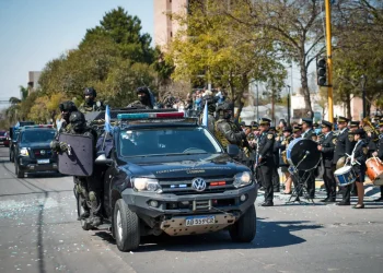 Río Tercero celebró su 113ª aniversario con un desfile cívico militar y la presencia de Llaryora