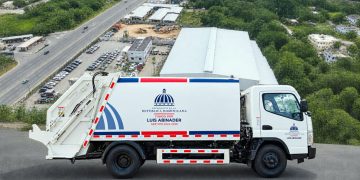 Roger Group completa en tiempo récord la fabricación local de 100 camiones compactadores
