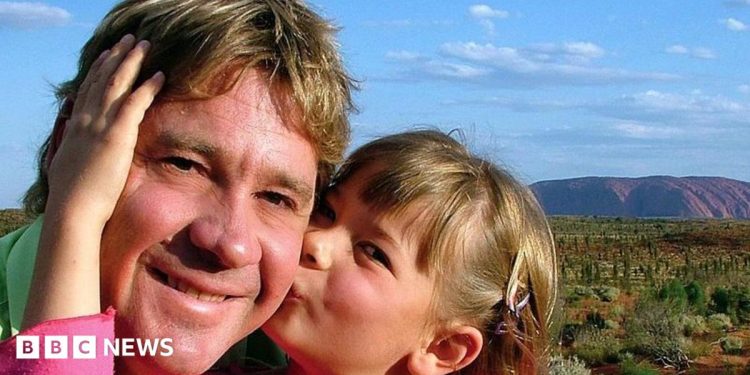 Steve Irwin's family celebrates 'superhero' dad, 20 years after shock death Steve Irwin's family celebrates 'superhero' dad, 20 years after shock death