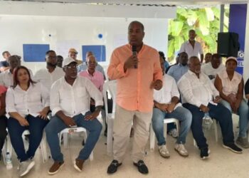 Tony Peña Guaba asegura que su candidatura se demuestra “en las calles”