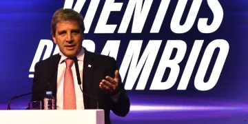 Toto Caputo: "No puede ser que los argentinos sigan subsidiando a determinados empresarios"