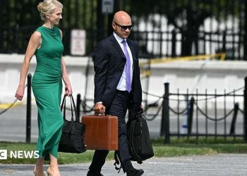 Trump gave $45,000 cash gifts to Natalie Harp and two other aides, public records show