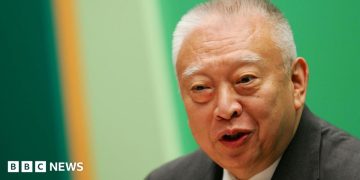 Tung Chee-hwa, Hong Kong's first post-colonial leader, dies aged 89 Tung Chee-hwa, Hong Kong's first post-colonial leader, dies aged 89