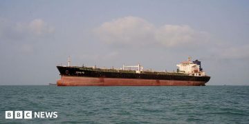 US hits 3 Iranian oil tankers after saying its warships were targeted