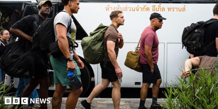 USS Abraham Lincoln: US sailors arrive in Thailand's Pattaya after record 250 days at sea