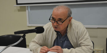 Víctor Gómez Pin analiza los límites de la física cuántica y la...
